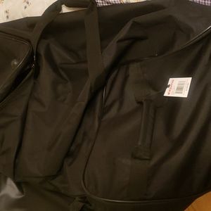 Luggage deJuno travel bag